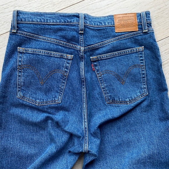 Levi's Ribcage Straight Leg Women's Jeans - Picture 4 of 4